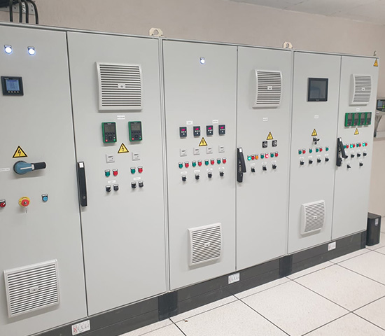 Armoires électriques et automatismes de pompage