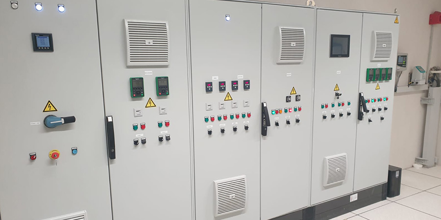 Armoires électriques et automatismes de pompage